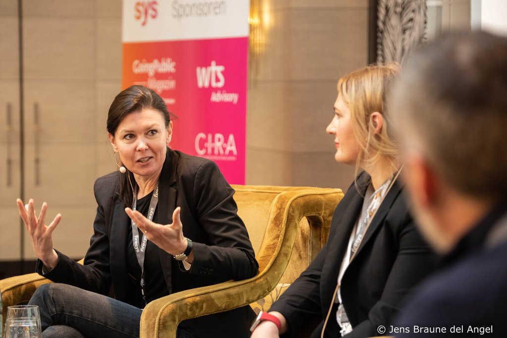 Monika Kovarova-Simecek auf der firesys Business Conference in Frankfurt am Main