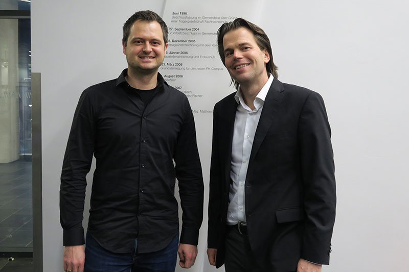 Philipp Ennemoser (im Bild mit Helmut Kosa) ermöglichte spannende Einblicke in die Digitalisierung von NIVEA in Österreich