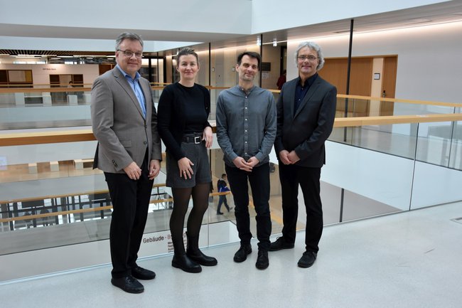 V.l.n.r.:  Johannes Pflegerl (Leiter Ilse Arlt Institut für Soziale Inklusionsforschung), Katharina Auer-Voigtländer (Leiterin Department Soziales), Gilles Reckinger, Hannes Raffaseder (Geschäftsführer FH St. Pölten)