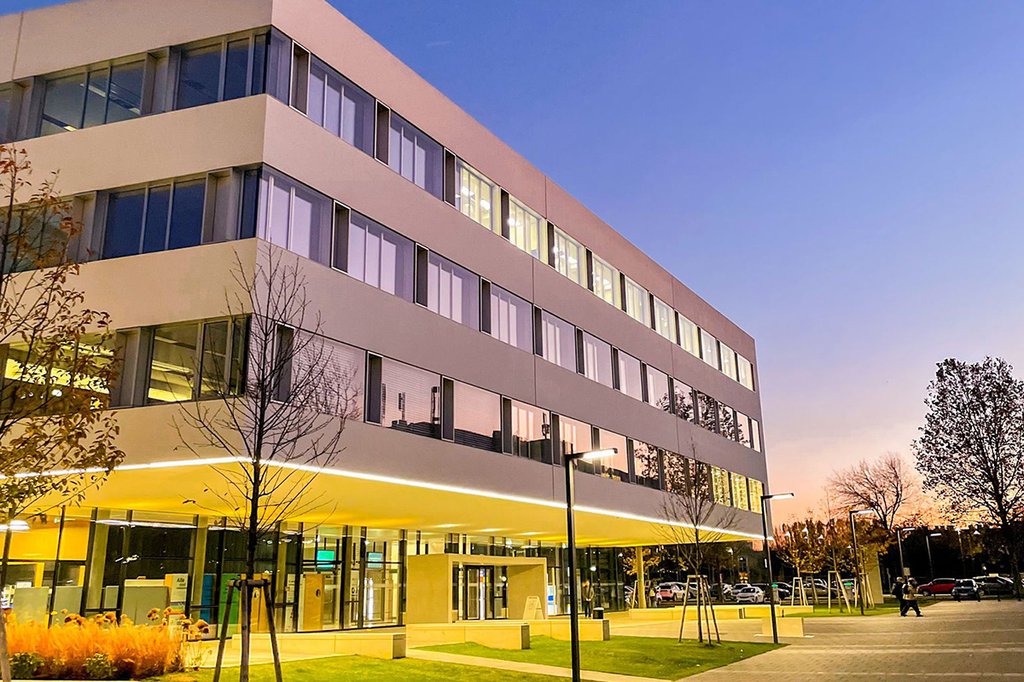 Orange-lit campus as a symbol against violence against girls and women